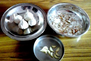 Garlic peeling